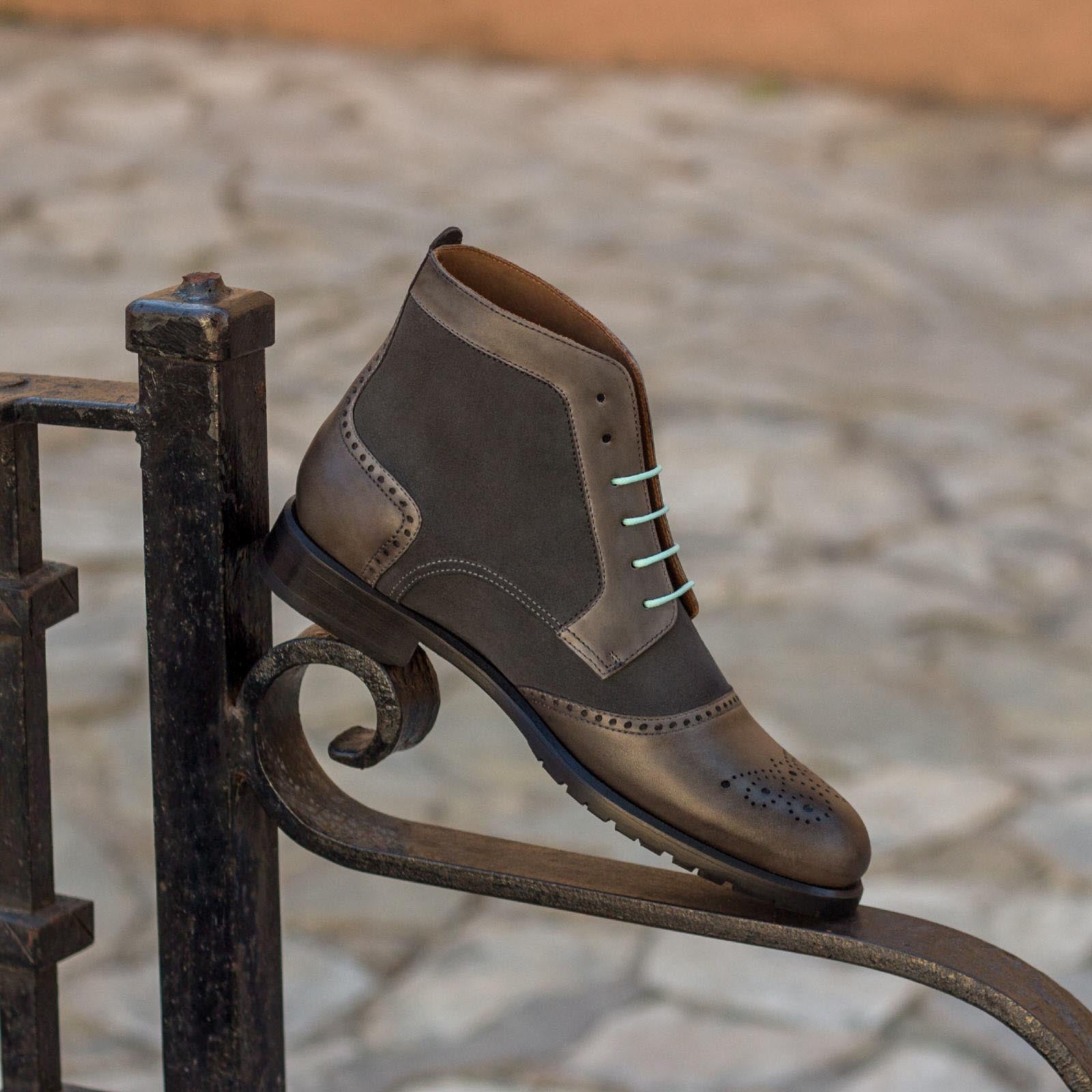 Women's Lace Up Brogue Boot